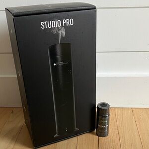 NEW IN BOX Black Studio Pro Diffuser with Dream On Oil